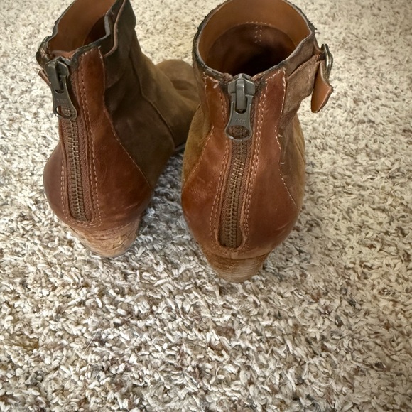 Kork-Ease Suede Mid (2-2.9 in) Heel Height Boots for Women - Picture 4 of 7